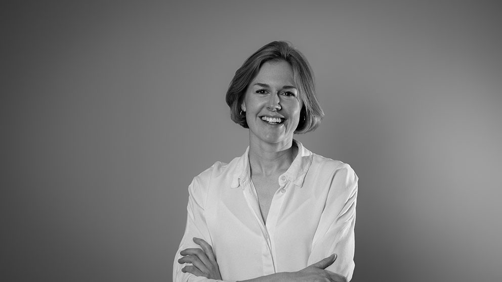 BESTSELGENDE: &ndash; Jeg har alltid v&aelig;rt fascinert av mennesker og ekte m&oslash;ter. Det journalistiske har nok p&aring;virket hvordan jeg&hellip;