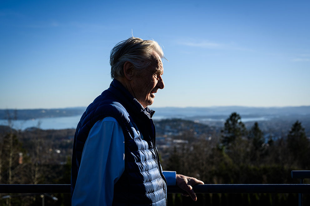 PANORAMA: Utsikt er viktig for Godal, og fra boligen i Holmenkollen er det mye &aring; hvile blikket p&aring;. Foto: John Trygve&hellip;