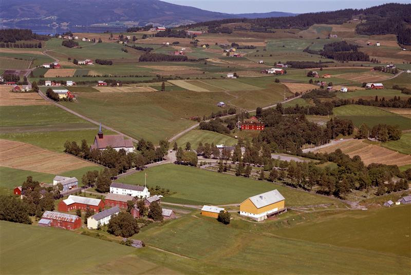 Stiklestad, Verdal (1962). Foto: Wider&oslash;e