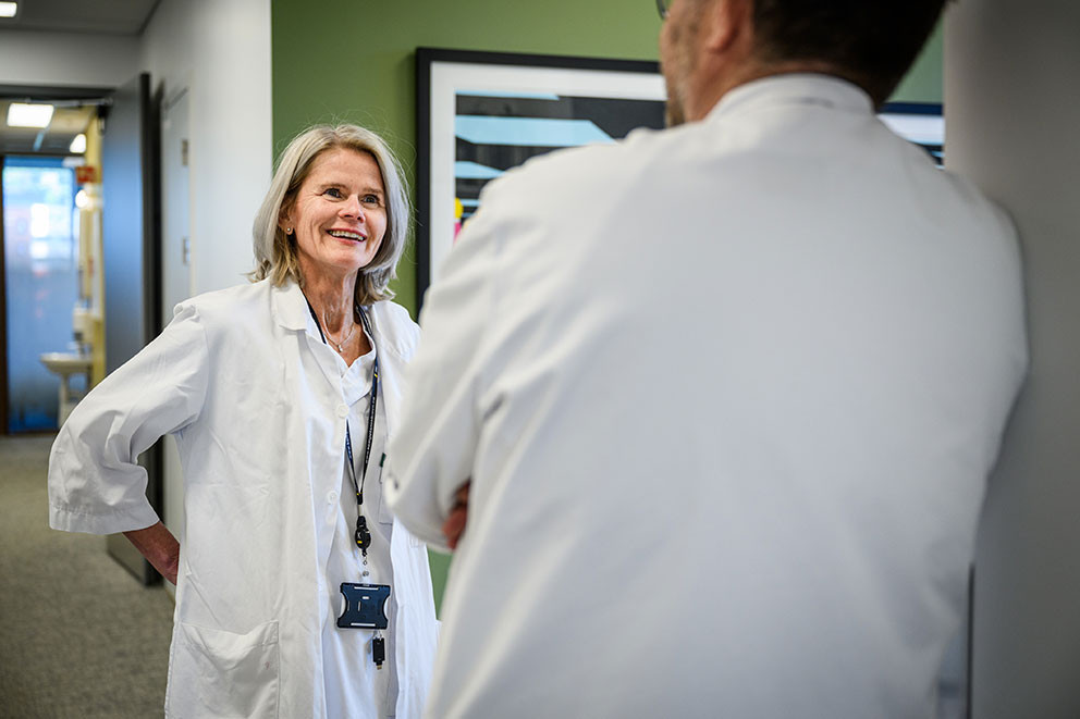 GODE KOLLEGAER: Det kollegiale fellesskapet har alltid v&aelig;rt avgj&oslash;rende for at Eline Thorleifsson trives p&aring; jobben. Foto:&hellip;