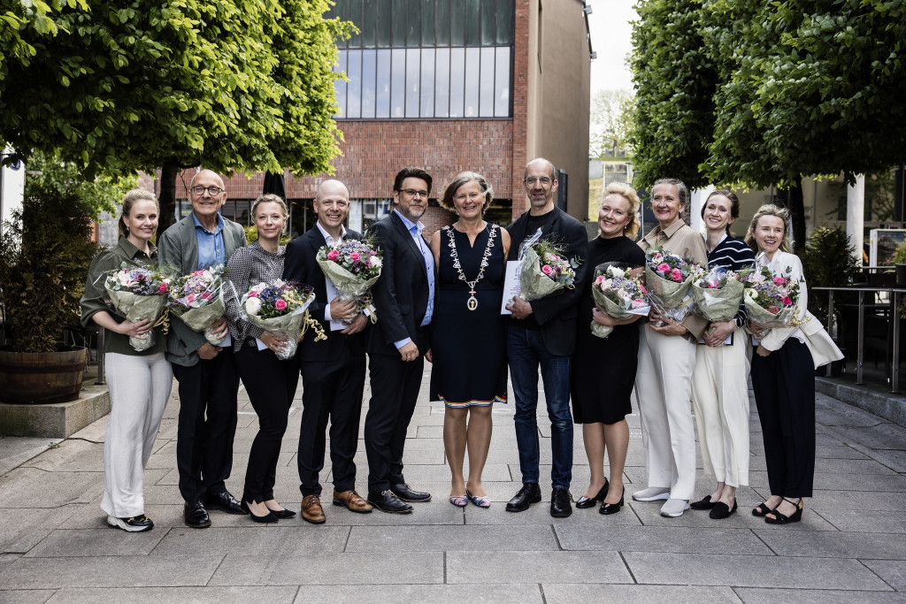 PRISVINNERE OG TILLITSVALGTE: Fra venstre: Lise M&oslash;rkved Helsingen, Kaare Harald B&oslash;naa, Anniken Riise Elnes, Jostein&hellip;